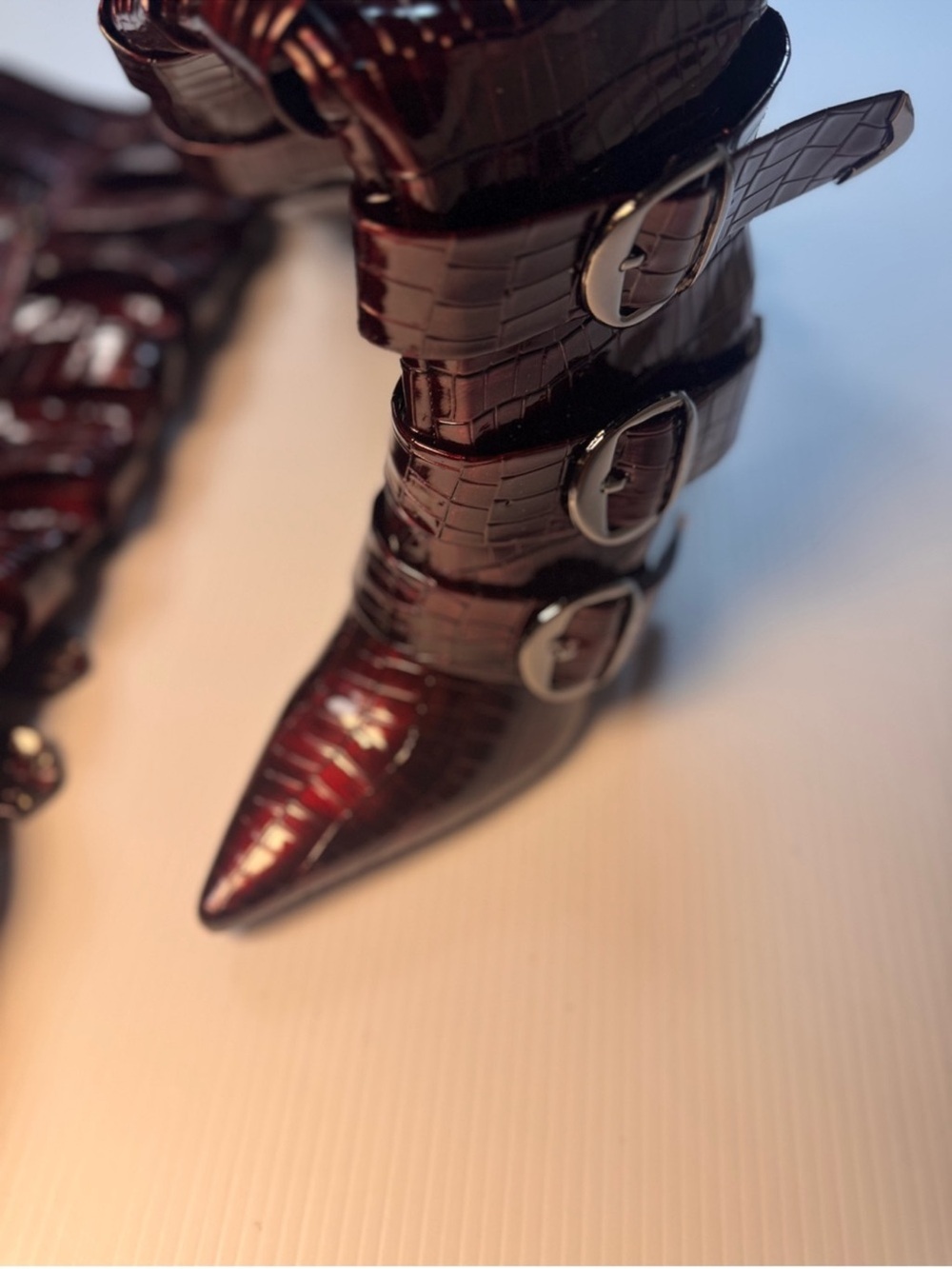 NWOT - Azalea Wang Cinzia Maroon Croc Knee High Buckle Boot - Picture 5 of 5